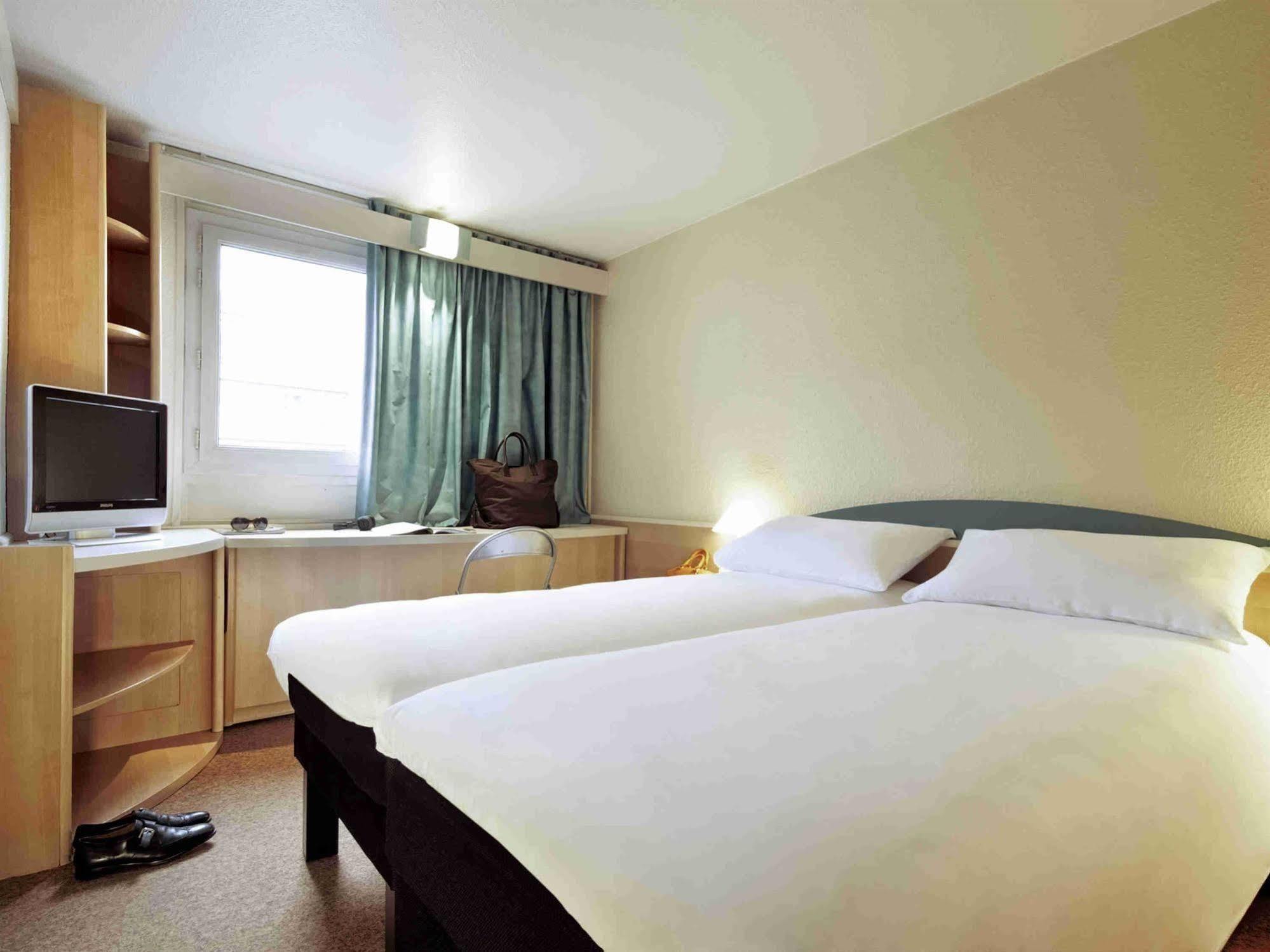 Ibis Styles Dinan Centre Ville Eksteriør bilde